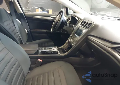 2019 Ford Fusion Hybrid Se z USA, uszkodzony, nr VIN 3FA6P0LUXKR111037